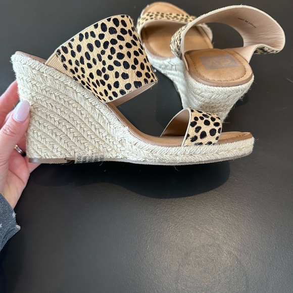Leopard Slip on Wedge 8.5 - Picture 3 of 4